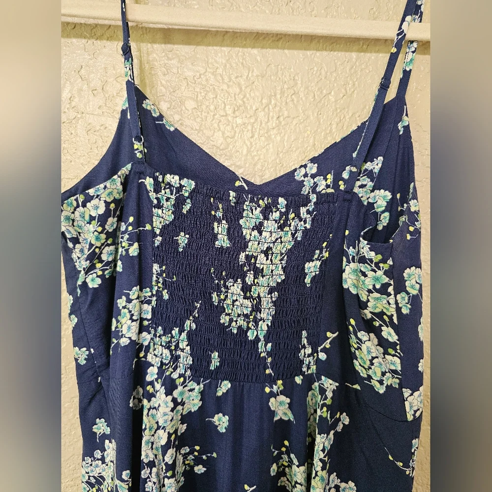 Old Navy Floral Spaghetti Strap Dress - Picture 5 of 7